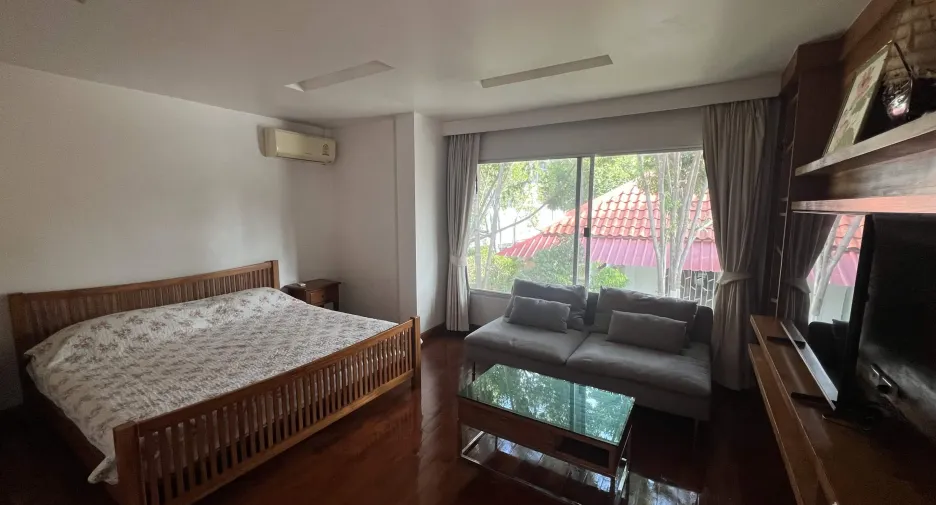 Villa zur Miete und zum Kauf mit 3 Zimmer in Bang Lamung, Chonburi