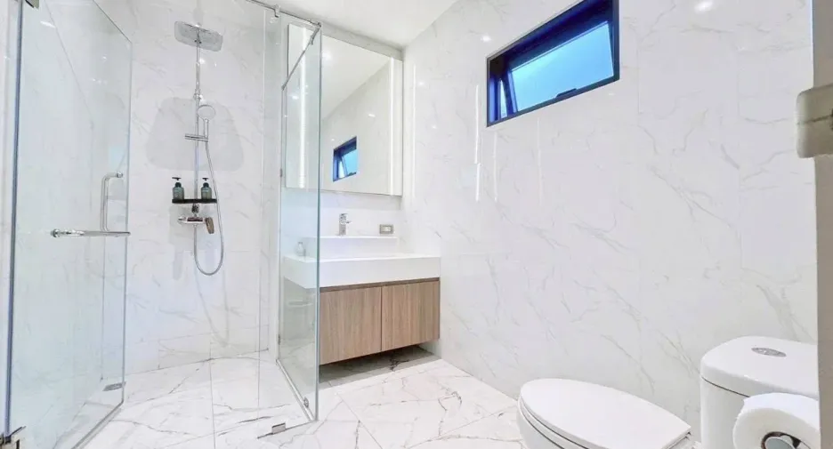 Villa zur Miete mit 6 Zimmer in Bang Lamung, Chonburi
