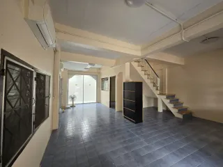 For sale and for rent 3 bedrooms townhouse in Bang Khen, Bangkok