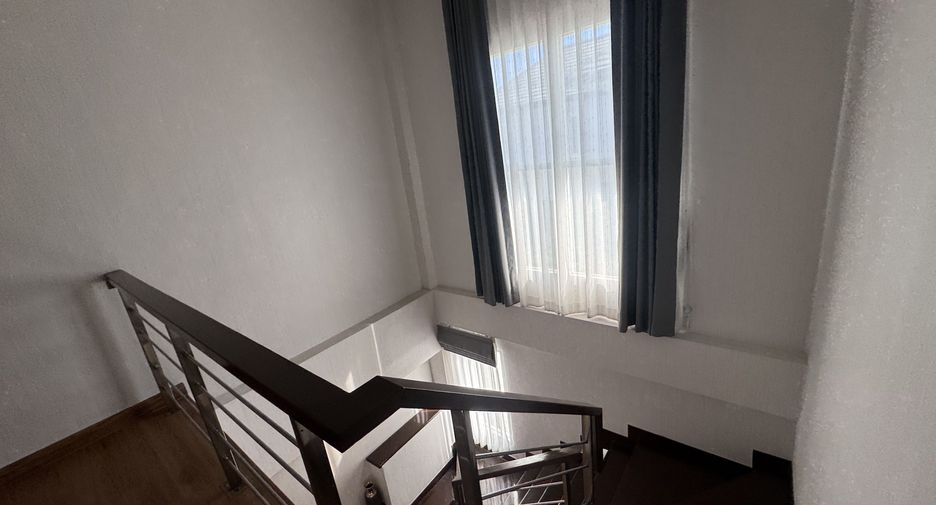 For rent 4 bedrooms house in Bang Lamung, Chonburi