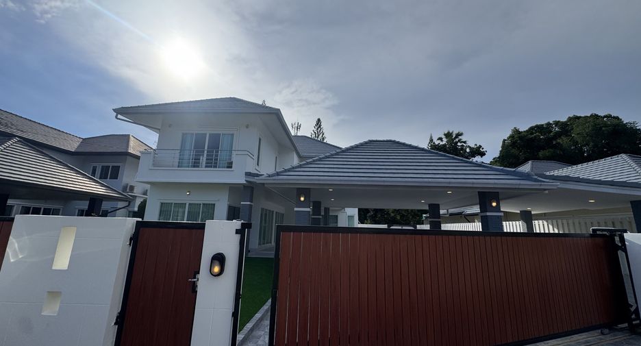 For rent 4 bedrooms house in Bang Lamung, Chonburi