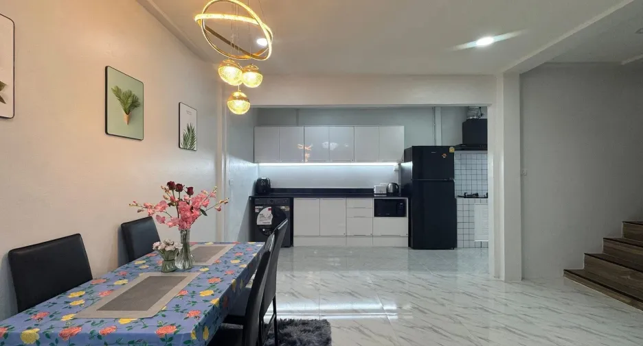 For sale 3 bedrooms townhouse in Bang Lamung, Chonburi