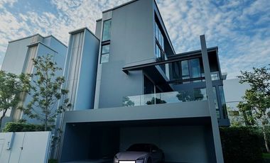 For sale and for rent 4 bedrooms house in Saphan Sung, Bangkok