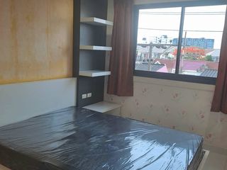 For sale 1 bed condo in Si Racha, Chonburi