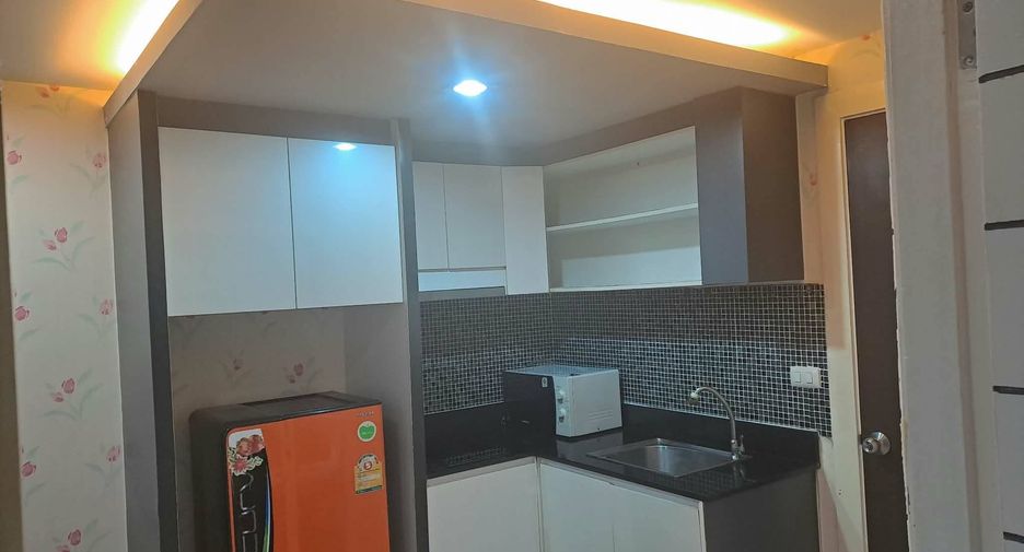 For sale 1 bed condo in Si Racha, Chonburi