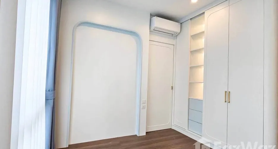 Casa en venta y en alquiler de 4 habitaciones en Prawet, Bangkok
