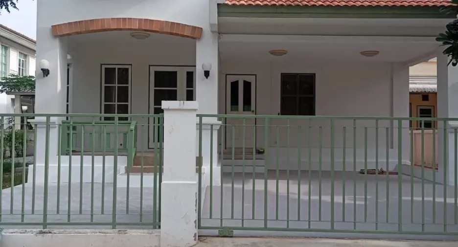 For sale and for rent 3 bedrooms house in Bang Phli, Samut Prakan