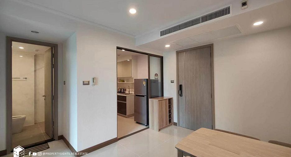 Wohnung zur Miete mit Studio in Watthana, Bangkok