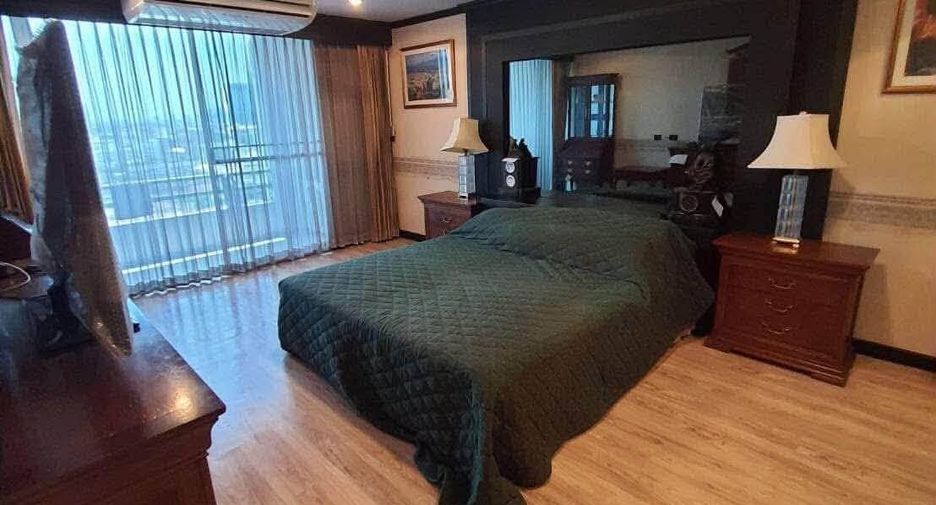 For sale 1 Beds condo in Dusit, Bangkok