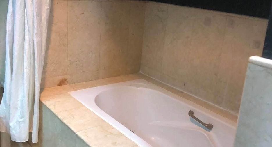 For sale 1 Beds condo in Dusit, Bangkok