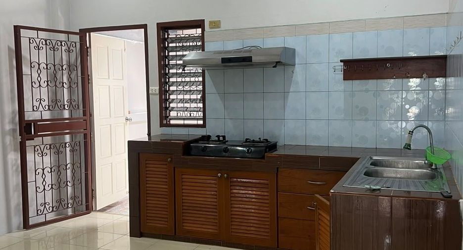 For rent 3 ベッドルーム house in Mueang Phuket, Phuket