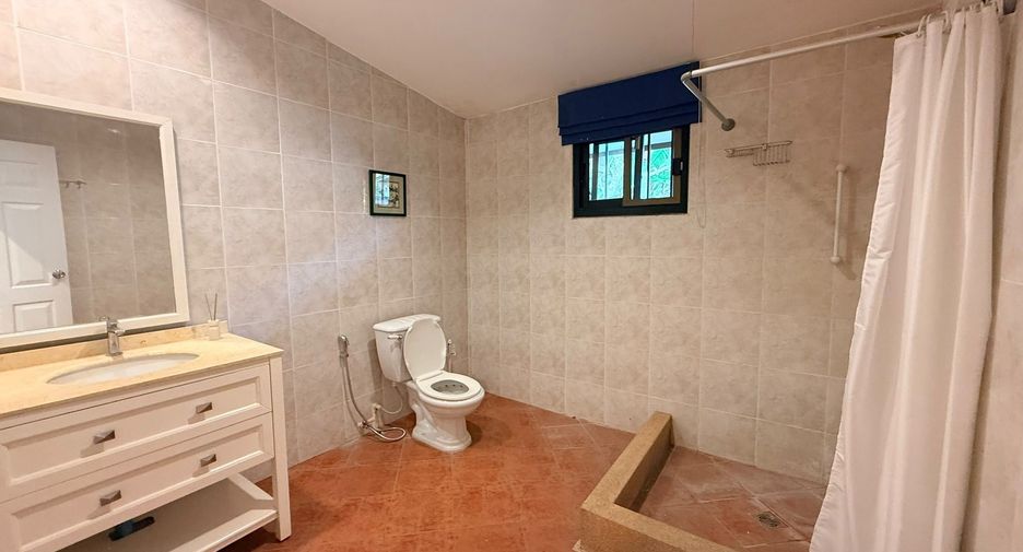 Villa zur Miete mit 4 Zimmer in Bang Lamung, Chonburi