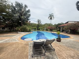 Villa zur Miete mit 4 Zimmer in Bang Lamung, Chonburi