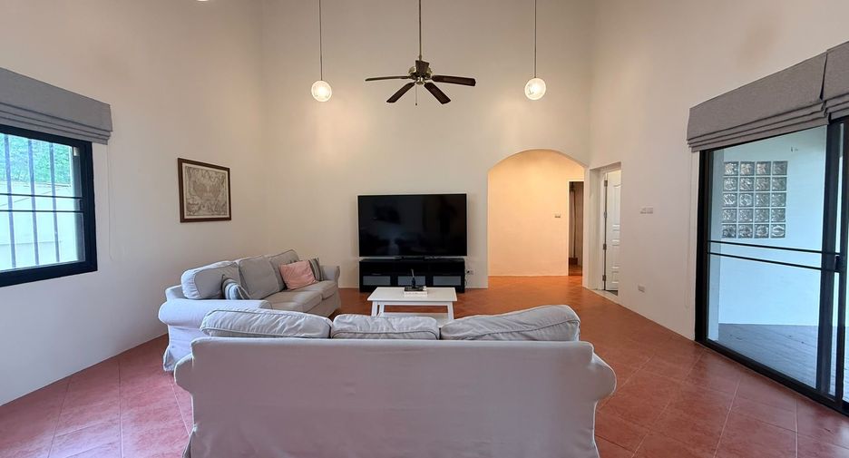 Villa zur Miete mit 4 Zimmer in Bang Lamung, Chonburi