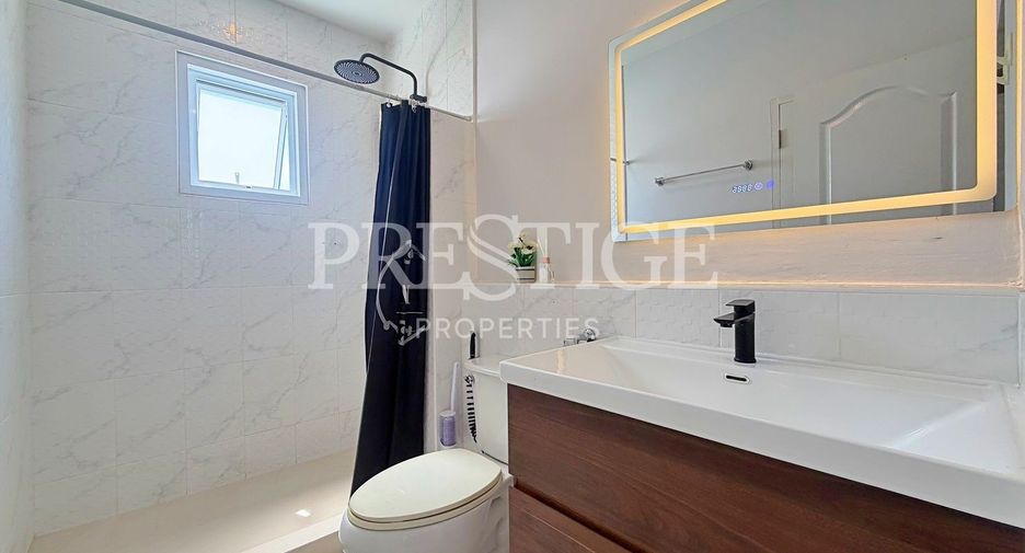 Haus zur Miete und zum Kauf mit 4 Zimmer in Bang Lamung, Chonburi
