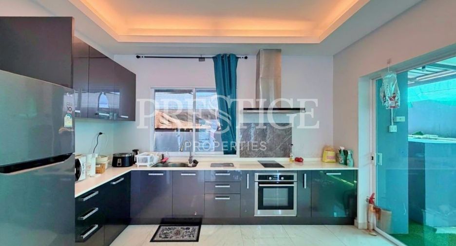 Haus zur Miete und zum Kauf mit 4 Zimmer in Bang Lamung, Chonburi