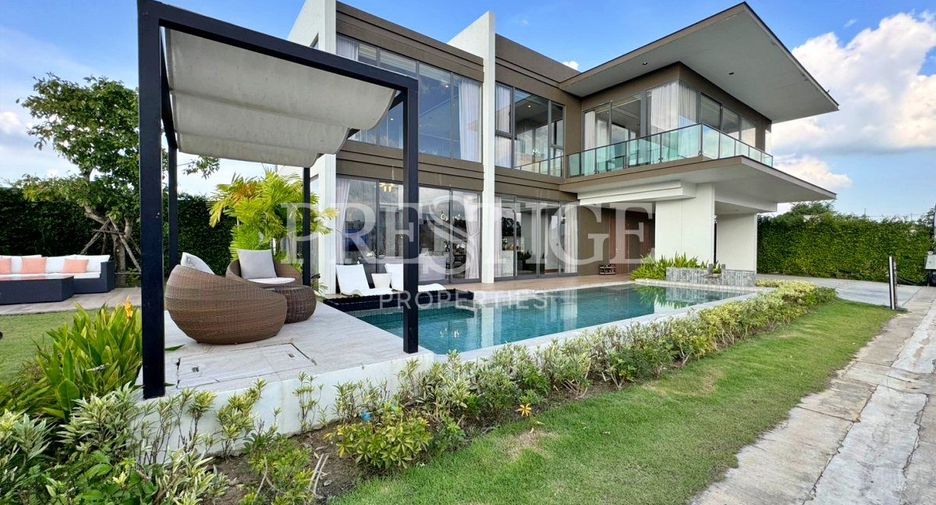 For sale 4 bedrooms house in Bang Lamung, Chonburi