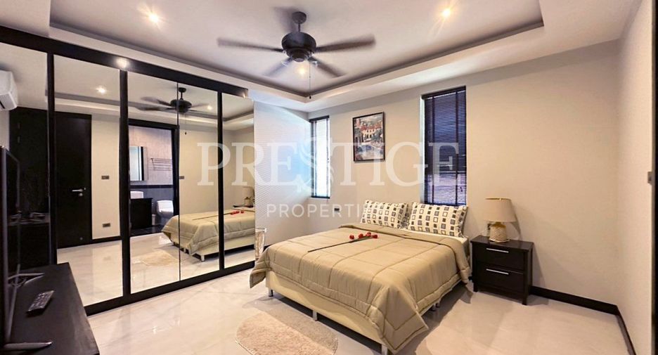 For sale 4 bedrooms house in Bang Lamung, Chonburi