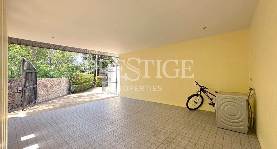 For sale 4 bedrooms house in Bang Lamung, Chonburi