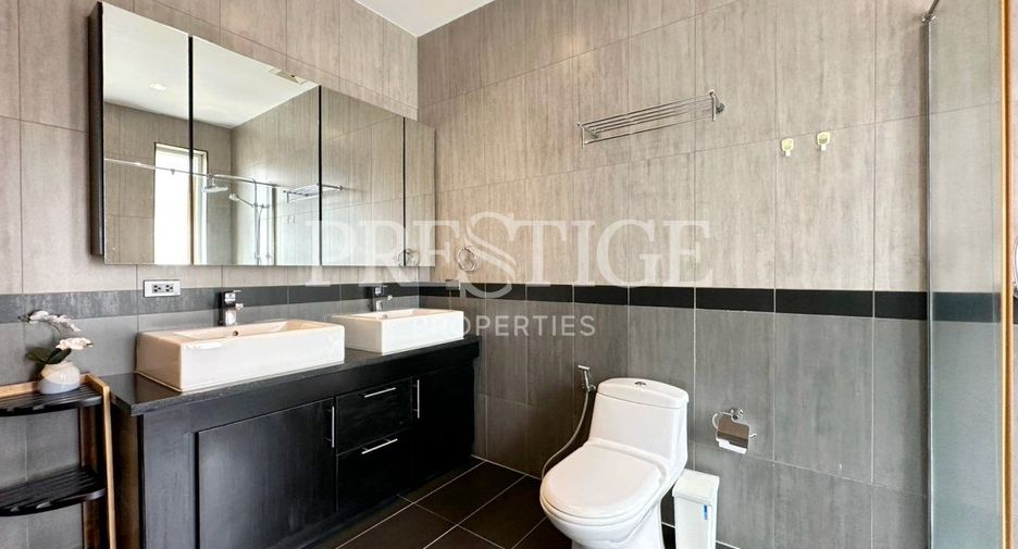 For sale 4 bedrooms house in Bang Lamung, Chonburi