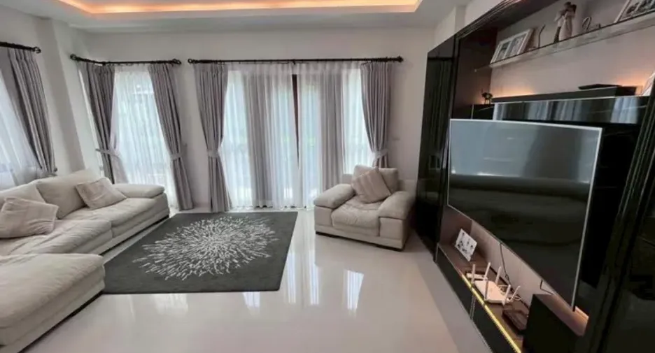 Haus zum Kauf mit 4 Zimmer in Bang Phli, Samut Prakan