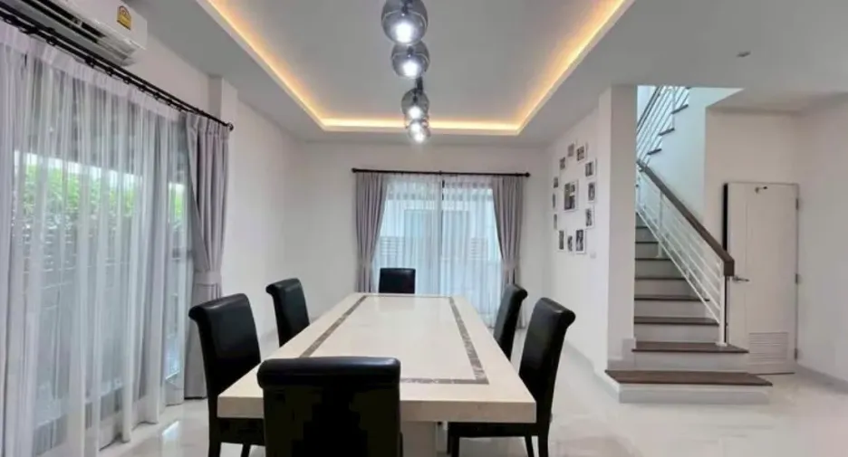 Haus zum Kauf mit 4 Zimmer in Bang Phli, Samut Prakan