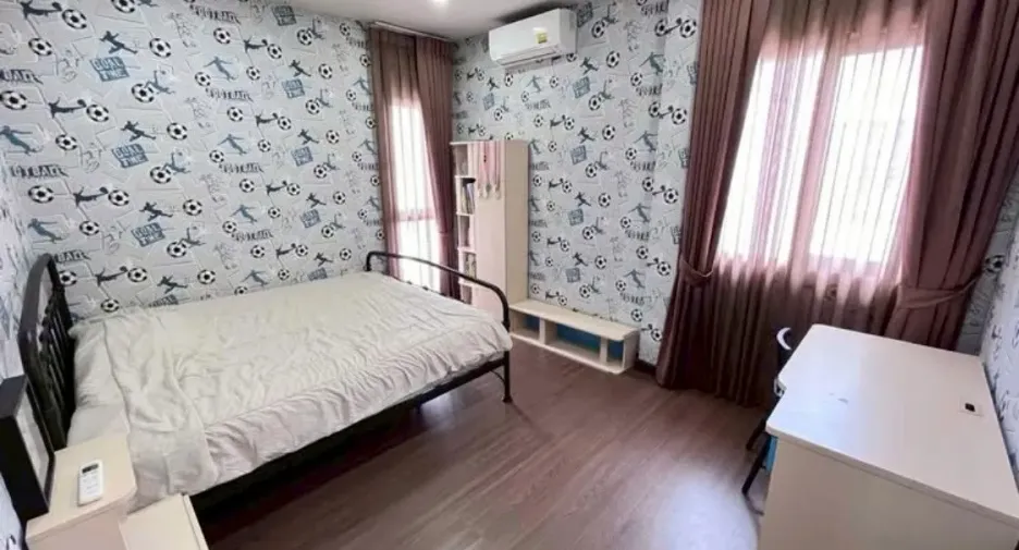 Haus zum Kauf mit 4 Zimmer in Bang Phli, Samut Prakan