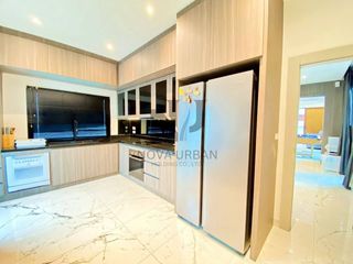 Villa en alquiler de 6 habitaciones en Bang Lamung, Chonburi