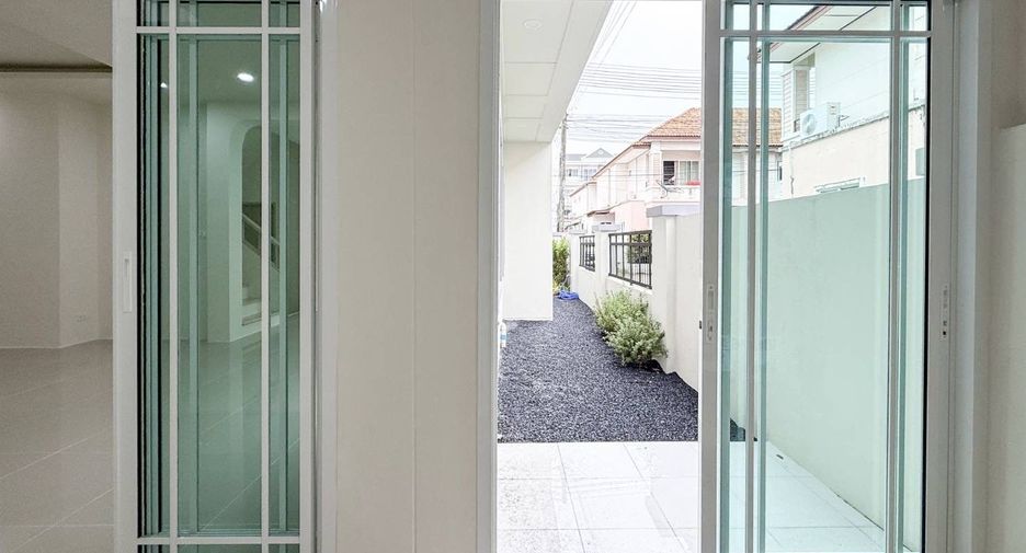 Reihenhaus zum Kauf mit 3 Zimmer in Mueang Phuket, Phuket