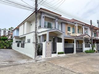 Reihenhaus zum Kauf mit 3 Zimmer in Mueang Phuket, Phuket