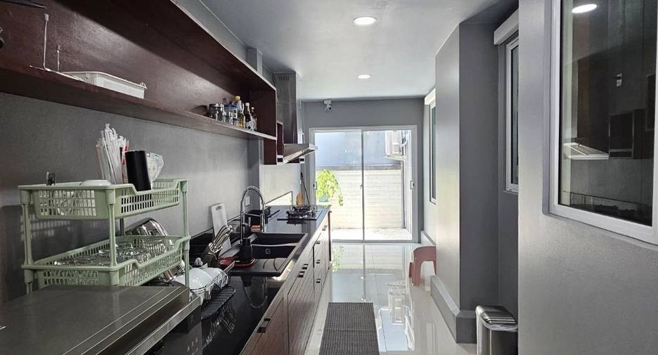 For rent 3 ベッドルーム house in Mueang Phuket, Phuket