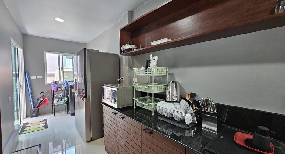 For rent 3 ベッドルーム house in Mueang Phuket, Phuket