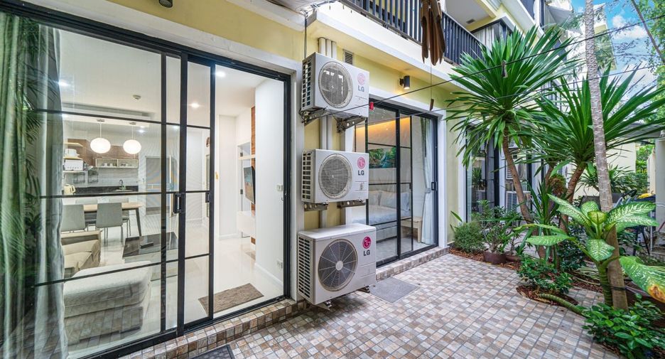 For sale 2 bedrooms apartment in Mueang Phuket, Phuket