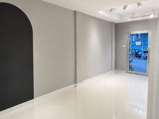 出售 公寓 联排别墅 在 Wang Thong Lang, 曼谷