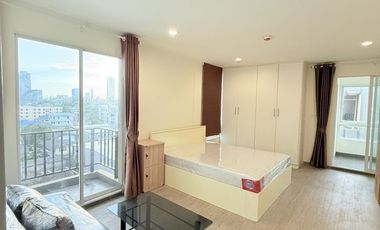 For rent 1 Beds condo in Phra Khanong, Bangkok