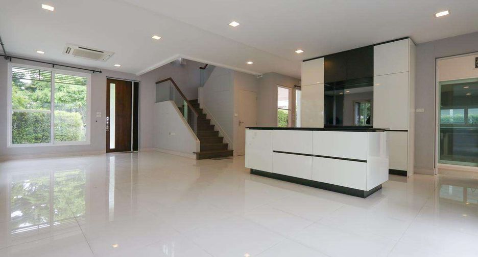 Haus zum Kauf mit 4 Zimmer in San Kamphaeng, Chiang Mai