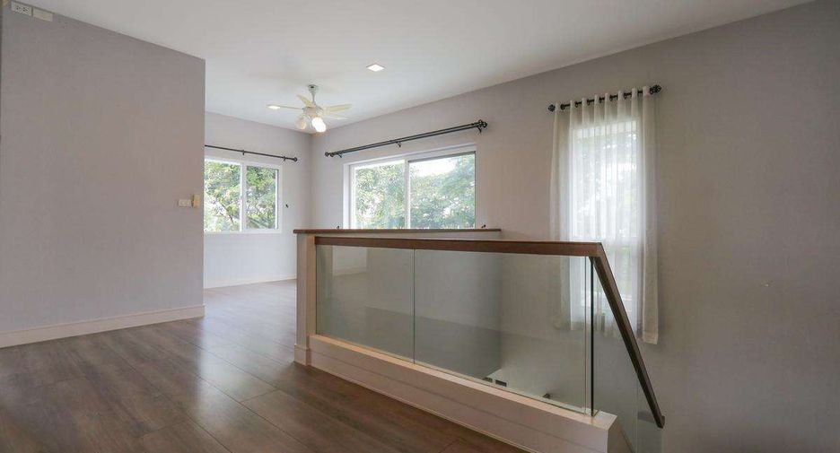 Haus zum Kauf mit 4 Zimmer in San Kamphaeng, Chiang Mai