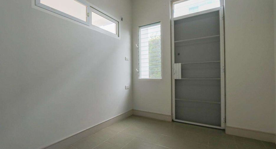 Haus zum Kauf mit 4 Zimmer in San Kamphaeng, Chiang Mai