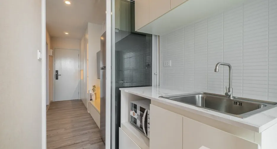 For rent 2 bedrooms condo in Bang Na, Bangkok