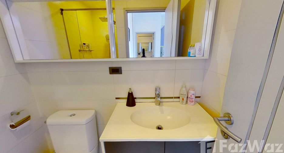 Condo en venta de 2 habitaciones en Khlong Toei, Bangkok