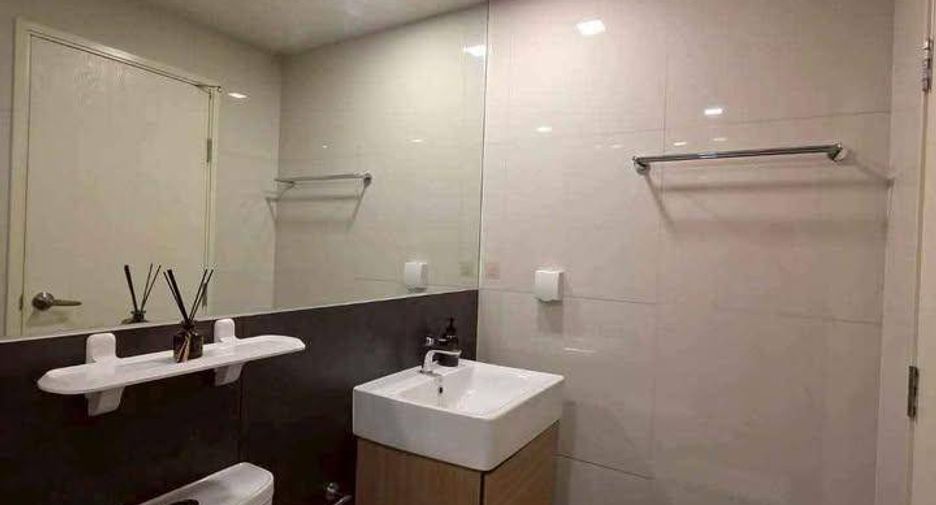 À vendre 1 chambre condo à Phra Khanong, Bangkok