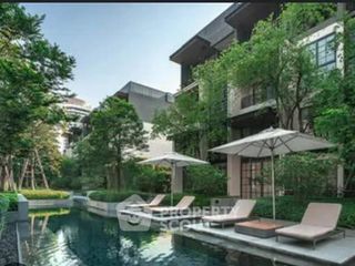 Reihenhaus zur Miete und zum Kauf mit 5 Zimmer in Watthana, Bangkok