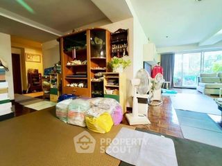For sale 3 bedrooms condo in Bang Rak, Bangkok