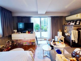 For sale 3 bedrooms condo in Bang Rak, Bangkok