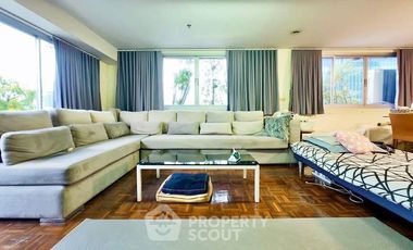 For sale 3 bedrooms condo in Bang Rak, Bangkok
