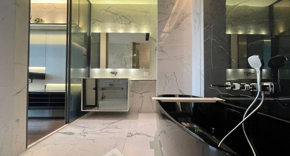 For rent 2 ベッドルーム condo in Watthana, Bangkok