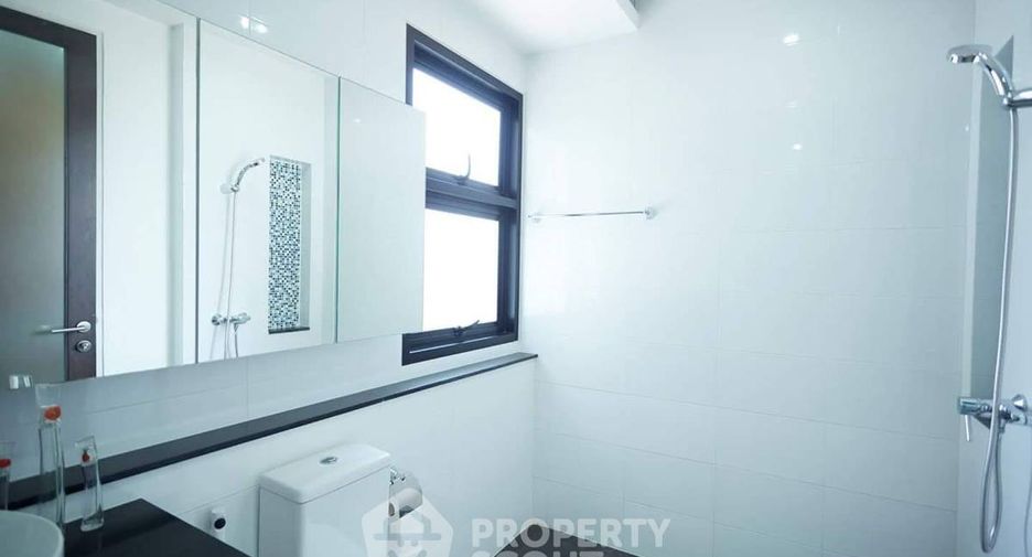 Apartment zur Miete mit 3 Zimmer in Watthana, Bangkok