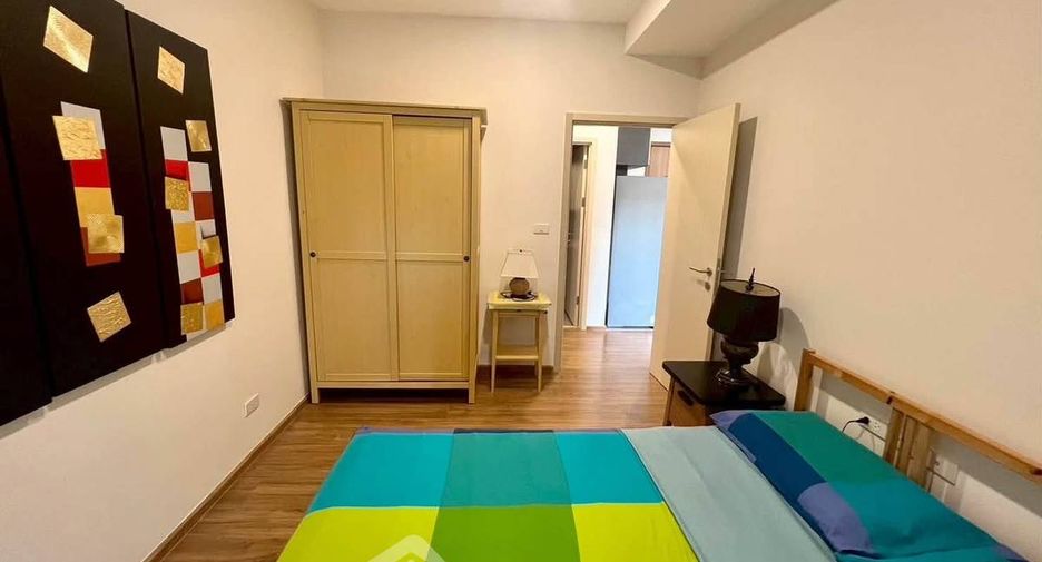 For rent 2 bedrooms condo in Watthana, Bangkok