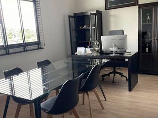 Reihenhaus zur Miete mit 3 Zimmer in Saphan Sung, Bangkok
