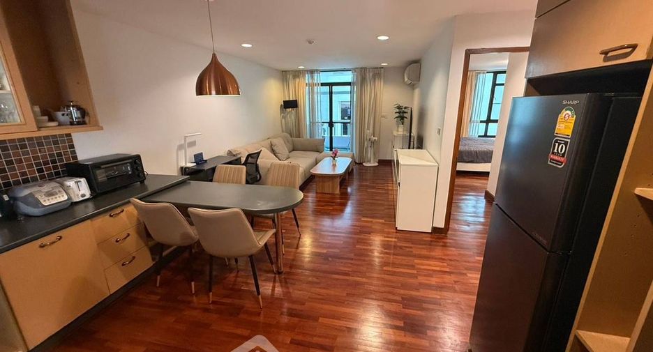 For rent 2 bedrooms condo in Watthana, Bangkok